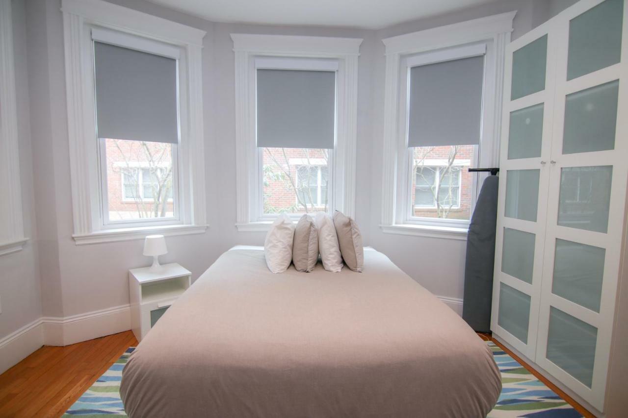 A Stylish Stay W/ A Queen Bed, Heated Floors.. #14 Brookline Exterior photo